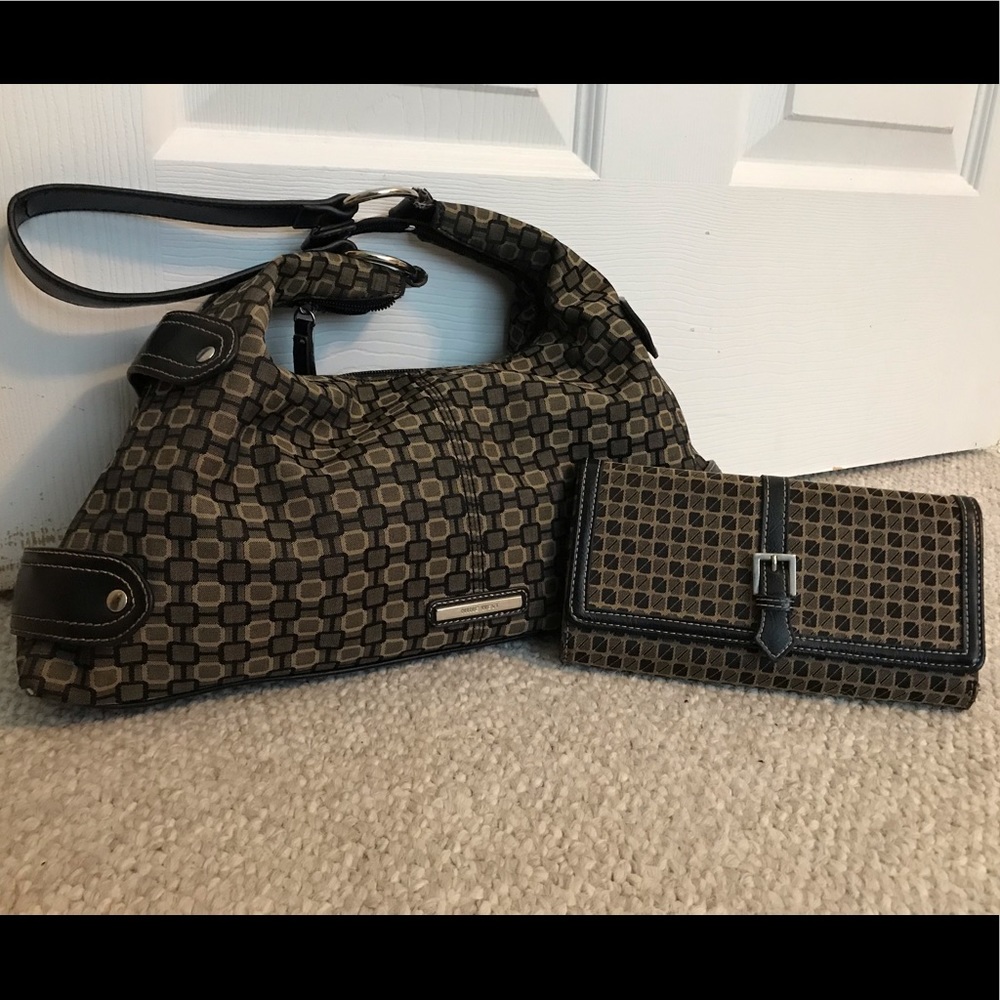 Nine West purse and wallet set
